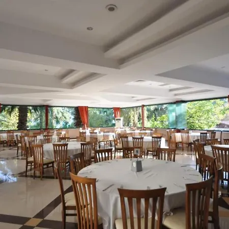Rezort Halic Park 5*